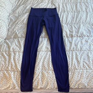size 8 Lululemon full length leggings, some piling as shown in pictures
